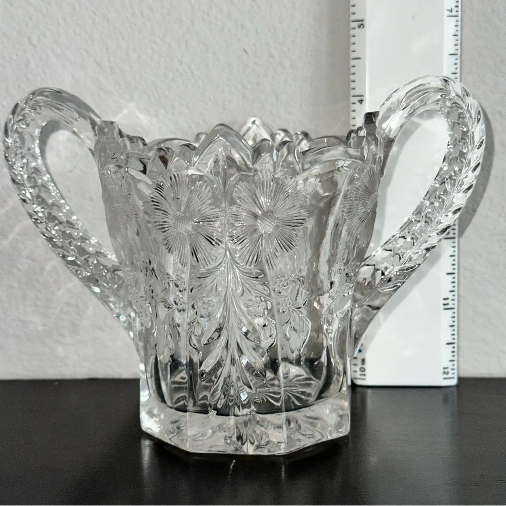 Elegant Clear Crystal Sugar Bowl antique pressed glass - Picture 2 of 2